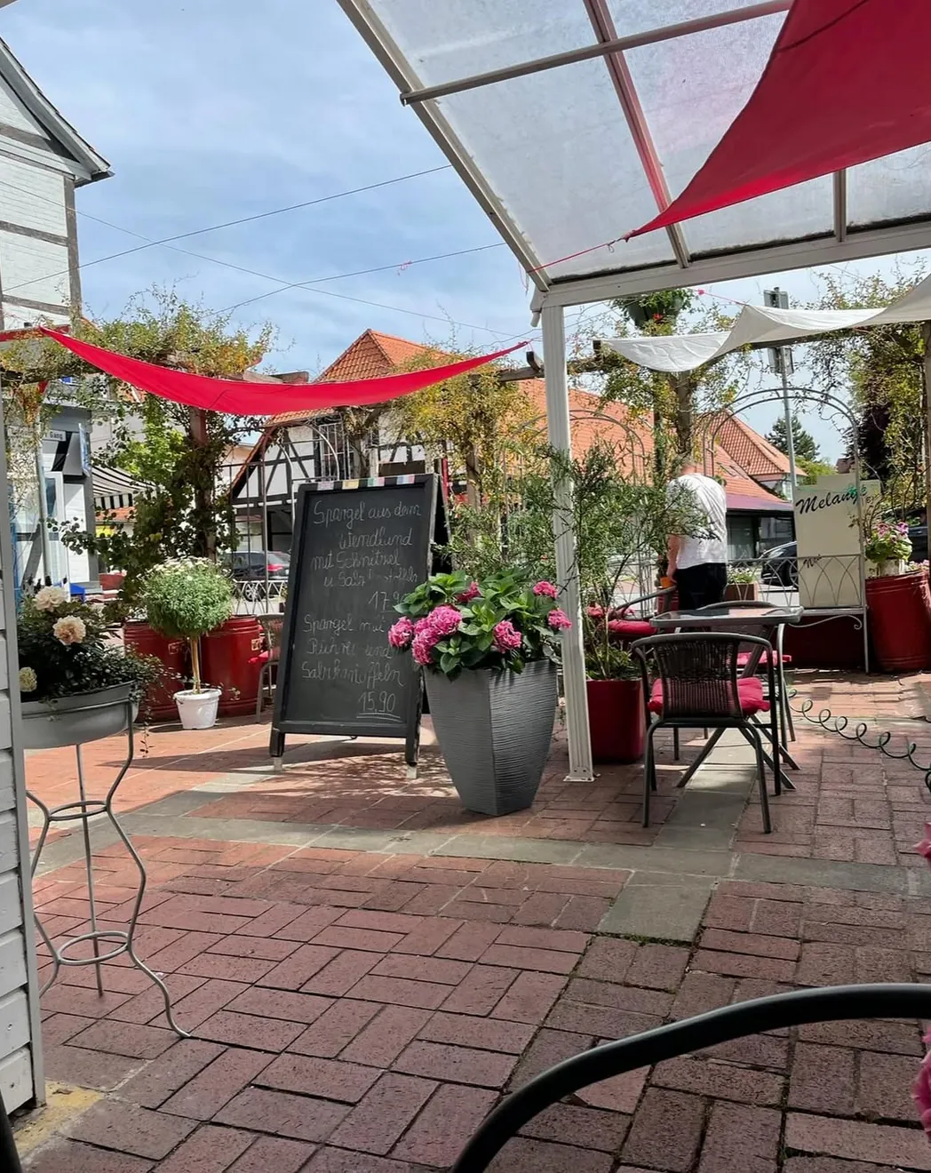Außenterrasse mit Tafel-Menü